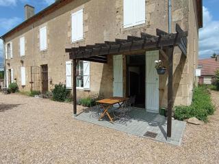 Gîte Donjon - Fours - 8