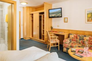 Hotel Wiese - Sankt Leonhard im Pitztal - 3