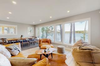 Grove Road Lakehouse - Barnard - 9