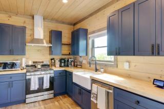 Luxury Sevierville Cabin w/ Private Hot Tub! - Sevierville - 1