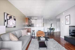 Woodland Hills 2br w pool gym nr Warner Center LAX-892 - 9