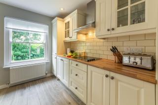 Holly Cottage - 3