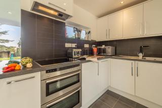 Ongar Lodge - 1