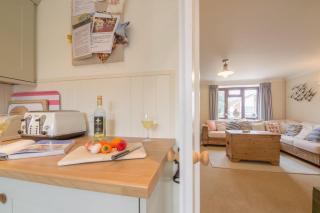 Tide Cottage - 1