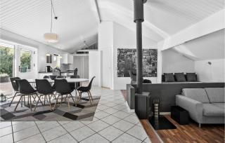 4 Bedroom Cozy Home In Brovst - Brovst - 1