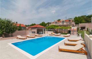 Amazing Apartment In Obrovac Sinjski - Obrovac Sinjski - 3