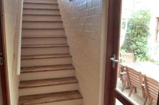 The View Upstairs - A spacious apartment with a view - 3