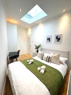 Modern Room in Spacious Home - Londra - 8