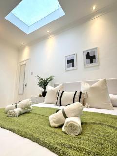 Modern Room in Spacious Home - Londra - 9