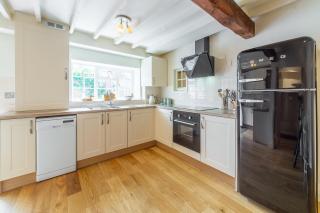 Swift Cottage - 3