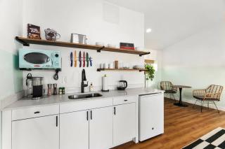 Wānanapaoa Studio suite.komo nui - Chandler - 6