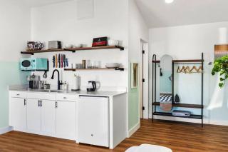 Wānanapaoa Studio suite.komo nui - Chandler - 1