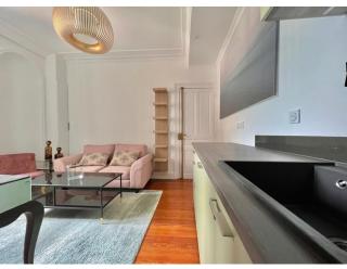 Le Nid de Papillons Appartement cosy, climatisé, Centre, République - 3