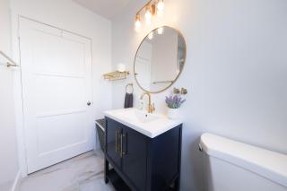 Luxury Villa with Hot Tub! Minutes to Beach & Bars - 7