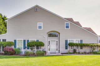 Charming Lewes Townhome with Sunroom 5 Mi to Beach! - Lewes - 0