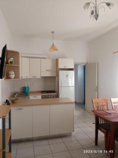 Essen - Livadi - 1