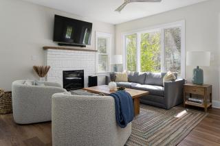 Idyllic Asheville Countryside Home on 70 Acres - 9