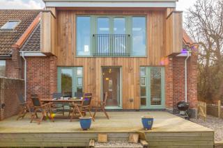 Seastiles - Salthouse - 6