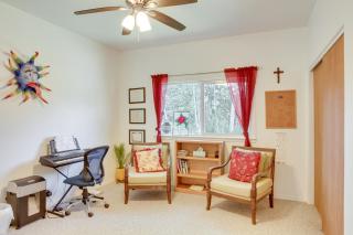 Paradise Park Vacation Rental about 4 Mi to Shoreline! - Keaau - 3