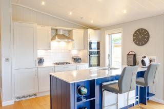 Avocet Lodge - 2