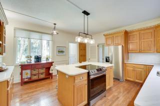 Stunning Clayton Tudor Home - Close to Downtown! - Clayton - 1