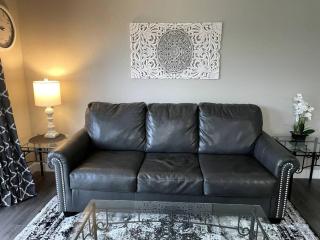 New Remodeled Luxury Condo By The Lake, No Stairs! - Branson - 1