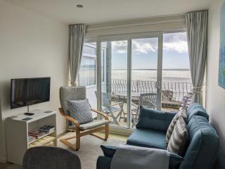 Waters Edge - Amroth - 9