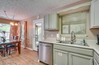 Pool Access & Hot Tub! Smoky Mtn Gatlinburg Cabin - 1
