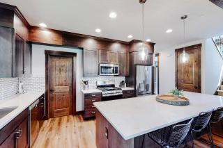Pinewood Retreat at Suncadia Resort - Cle Elum - 2