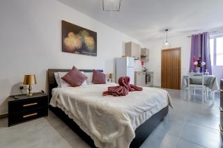 Cosy 1BR Studio Central Location - Sliema - 9