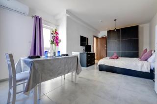 Cosy 1BR Studio Central Location - 5