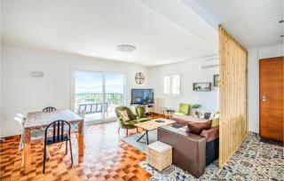 Lovely Home In Roquebrune-Sur-Argens - Roquebrune-sur-Argens - 8