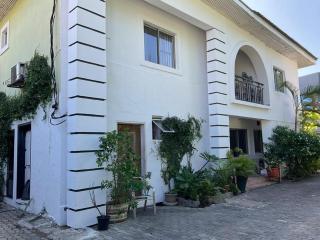 Studio C, (Studio Apartment) Hillside Gardens - 2