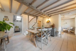 The Beekeepers Cottage - Barney - 2