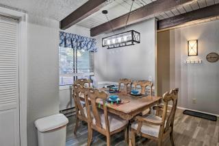 Spacious Pinetop Apartment Patio Gas Grill - Indian Pine - 1