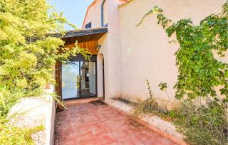 Awesome Home In Saint-Pierre-De-Vassol - 1