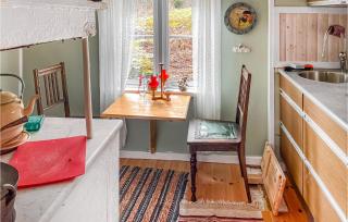 2 Bedroom Cozy Home In Kisa - 8