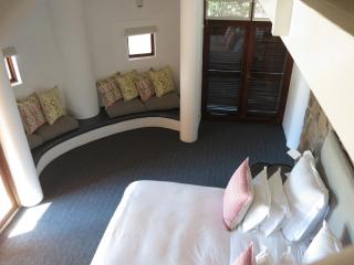 Ekuthuleni Lodge - Welgevonden Game Reserve - 9