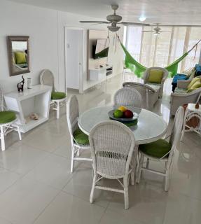 Apartamento en el Rodadero, Confortable y amplio, con vista al mar, a 80mt de la playa, DELAMAR Apartmet - Santa Marta - 8