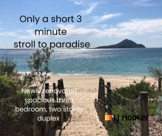 Walking Distance to Little Beach and Shoal Bay - Nelson Bay - 9