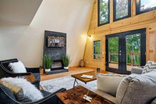 Secluded Mtn view New! 10 mins to Gatlinburg or Park - 2