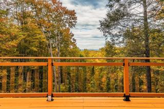 Secluded Mtn view New! 10 mins to Gatlinburg or Park - 6