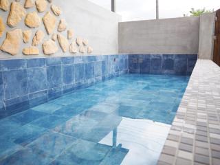 Sun-kissed villa - 2