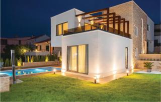 Awesome Home In Okrug Gornji With Sauna - Trogir - 3