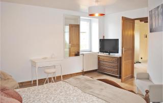 Nice Home In Plehedel - 9