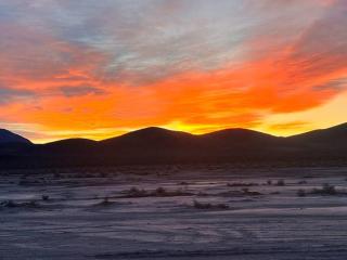 Death Valley/PrairieFire 3bd/2ba Home w/ Kitchen - Pahrump - 0