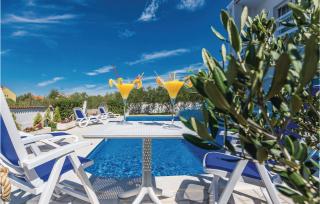 Five-Bedroom Holiday Home In Zadar - Zadar - 3