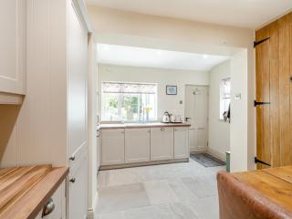 Cherry Blossom Cottage - Etton - 2