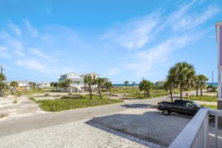Lala's Place by Pristine Properties Vacation Rentals - Mexico Beach - 2