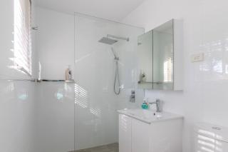 The Lakehouse - Berrara - 1